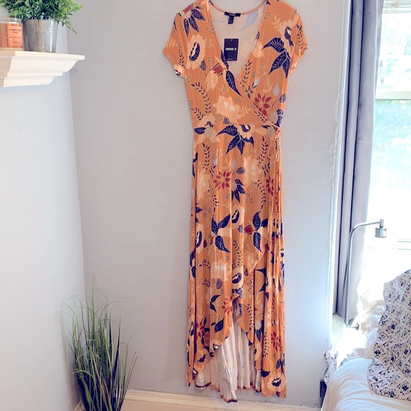 Floral wrap dress - Picture 1 of 4
